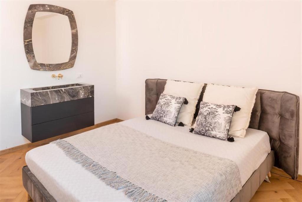Destiny Home 5 Бардолино Екстериор снимка