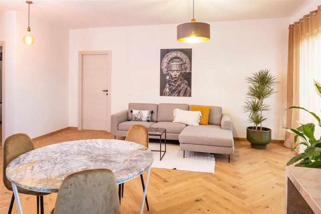 Destiny Home 5 Бардолино Екстериор снимка