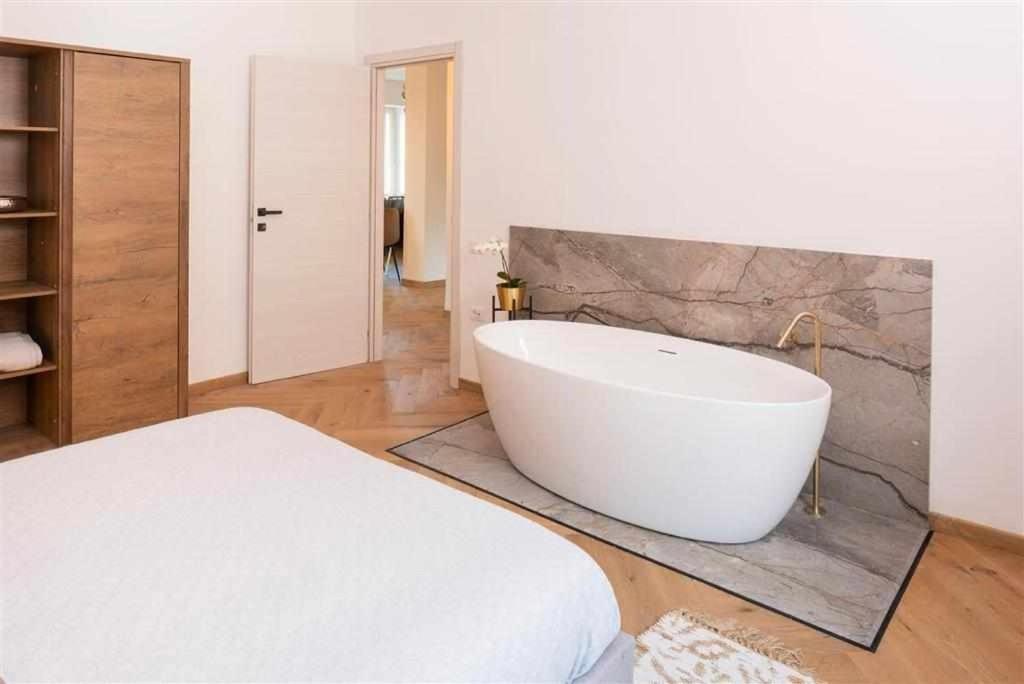 Destiny Home 5 Бардолино Екстериор снимка